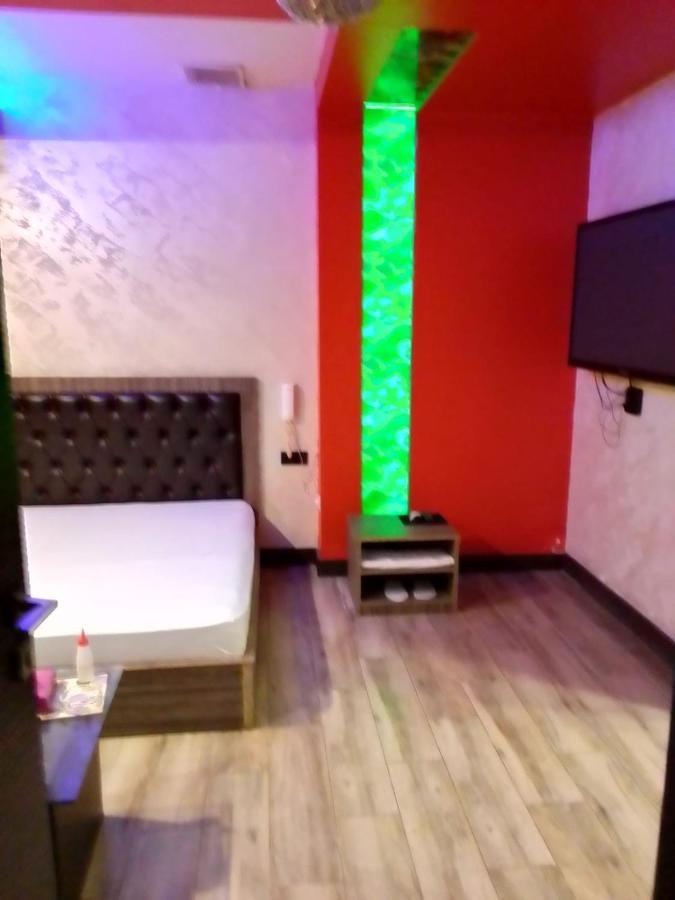 Planet Hotel Yerevan Exterior foto