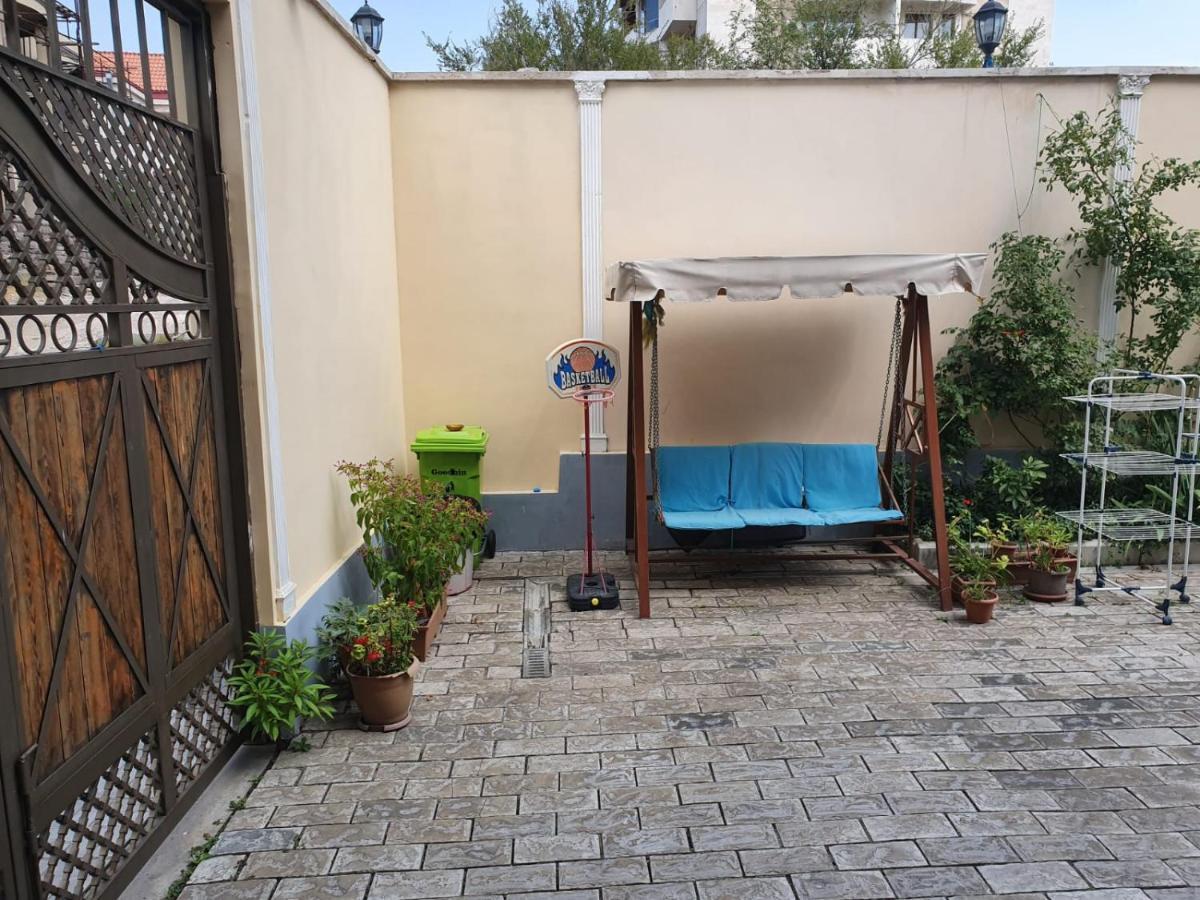 Planet Hotel Yerevan Exterior foto