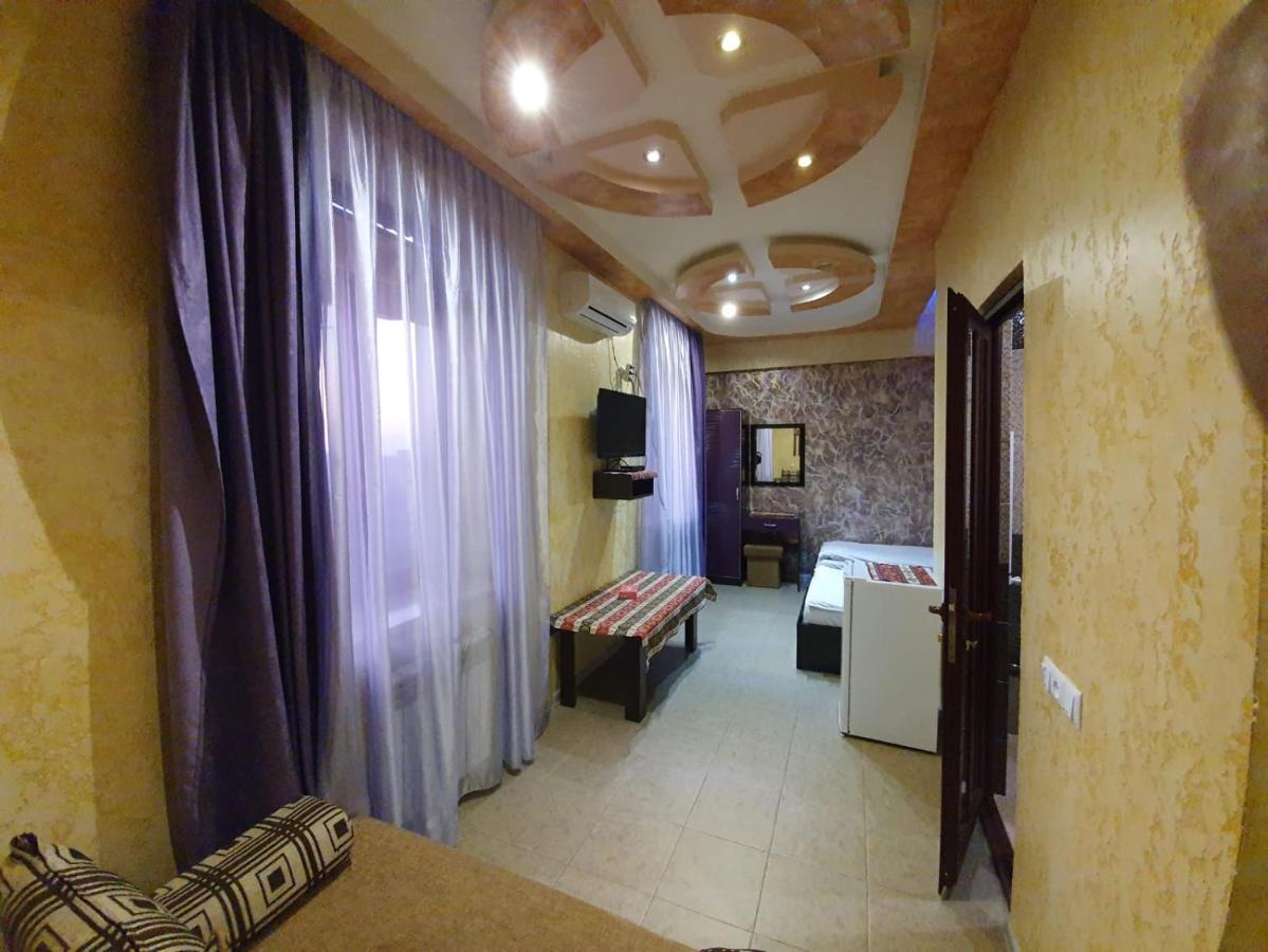 Planet Hotel Yerevan Exterior foto